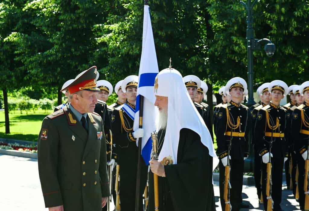 В годовщину начала Великой Отечественной войны предстоятель Русской Церкви возложил венок к могиле неизвестного солдата у Кремлевской стены
