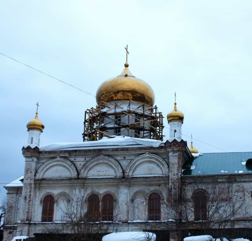 Митрополит Марк совершил великое повечерие с чтением канона преподобного Андрея Критского в Свято-Духовском соборе города Слободского