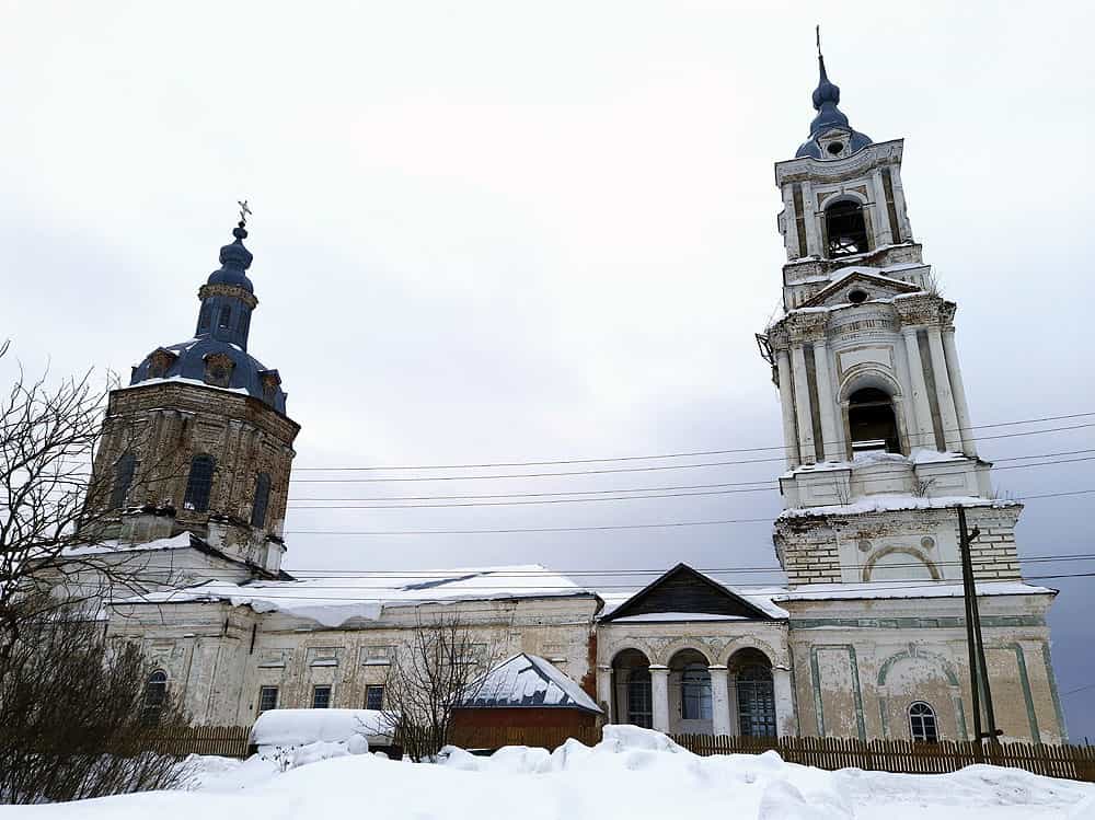 Паломники Трифонова монастыря посетили храмы Яранской епархии