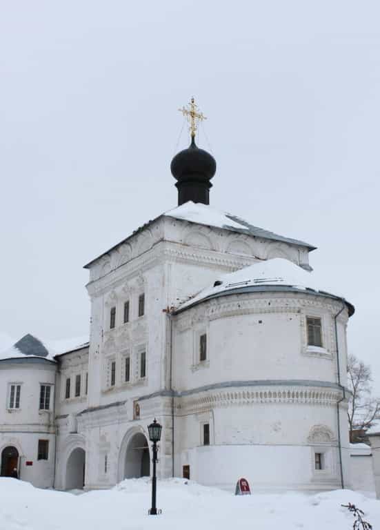 В Никольском храме Трифонова монастыря прошла общая исповедь духовенства Вятской Епархии