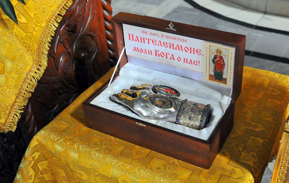 Мощи великомученика и целителя Пантелеимона в Нижнеивкино