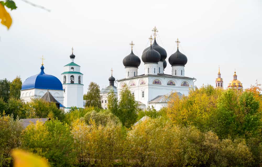 В храмах Вятской Епархии продолжается сбор гуманитарной помощи