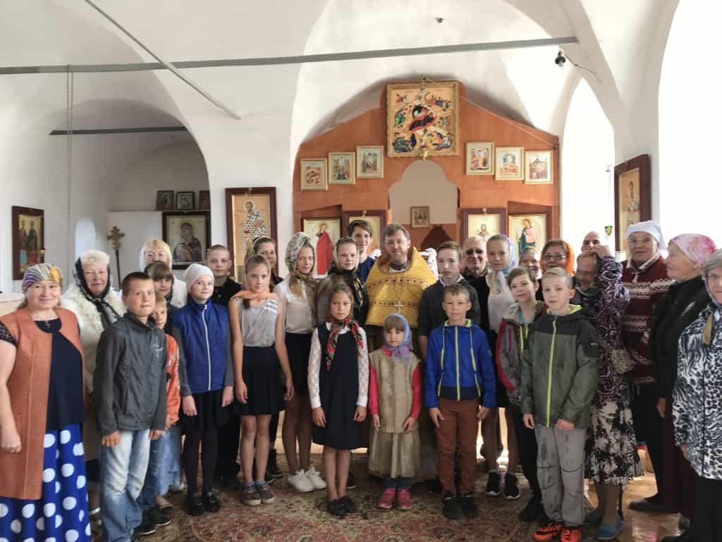 Новости Орловского благочиния: молебен для школьников, подготовка к празднованию памяти сщмч. Михаила Тихоницкого