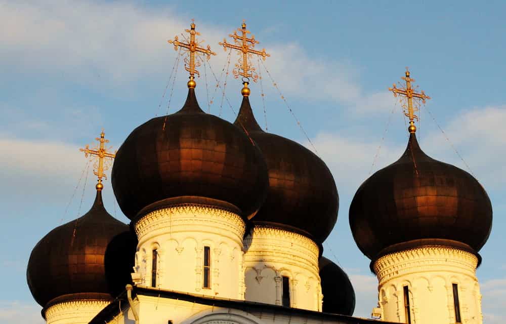 Великая Пятница в Трифоновом монастыре: вечерня с выносом Плащаницы и утреня с чином погребения Спасителя