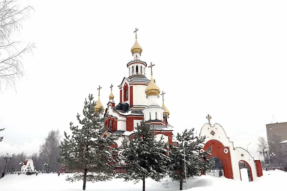 Литургия Преждеосвященных Даров в храме в честь святых мучениц Веры, Надежды, Любови и матери их Софии