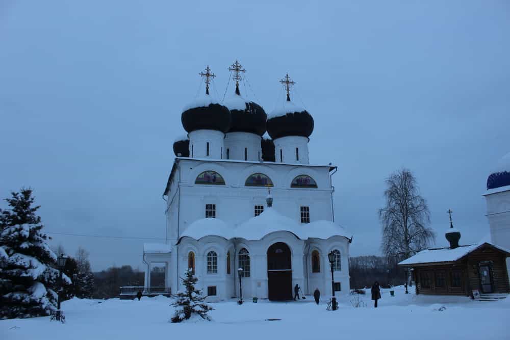 В Свято-Успенском кафедральном соборе почтили память святой великомученицы Варвары