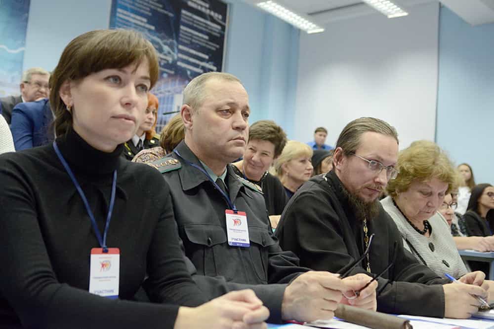 Руководитель Миссионерского отдела епархии принял участие в работе VI Гражданского форума