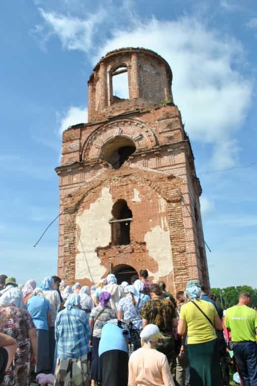 Второй – самый продолжительный день крестного хода. Полдень в Загарье