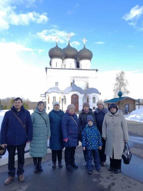 Состоялась экскурсия по храмам Вятки, организованная паломнической службой Трифонова монастыря