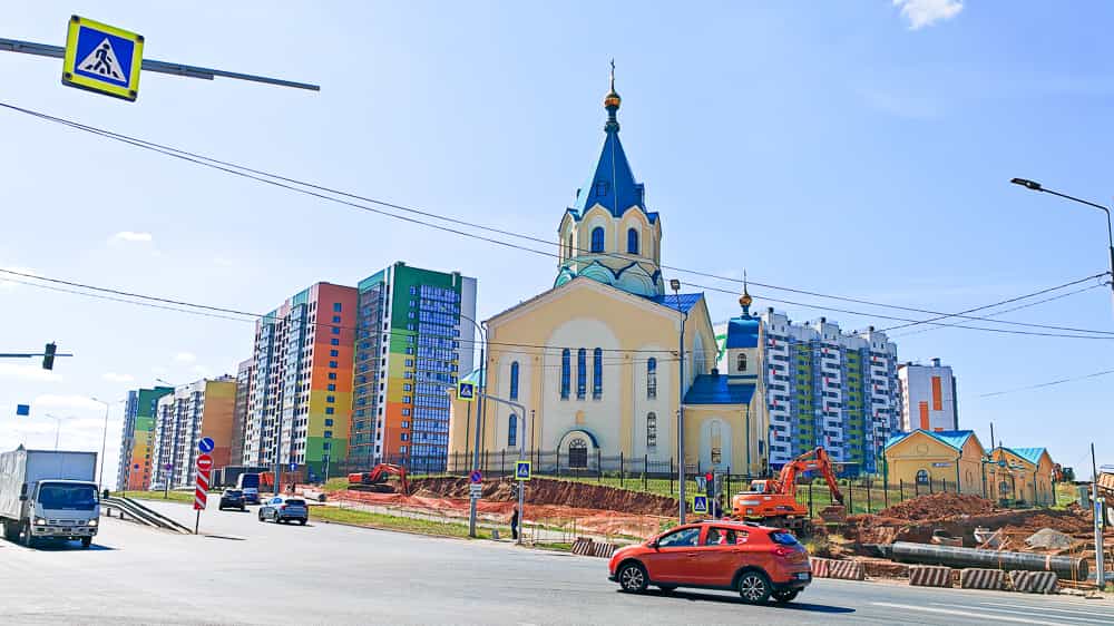 Прихожане храма Рождества Пресвятой Богородицы помолились о даровании победы над супостаты
