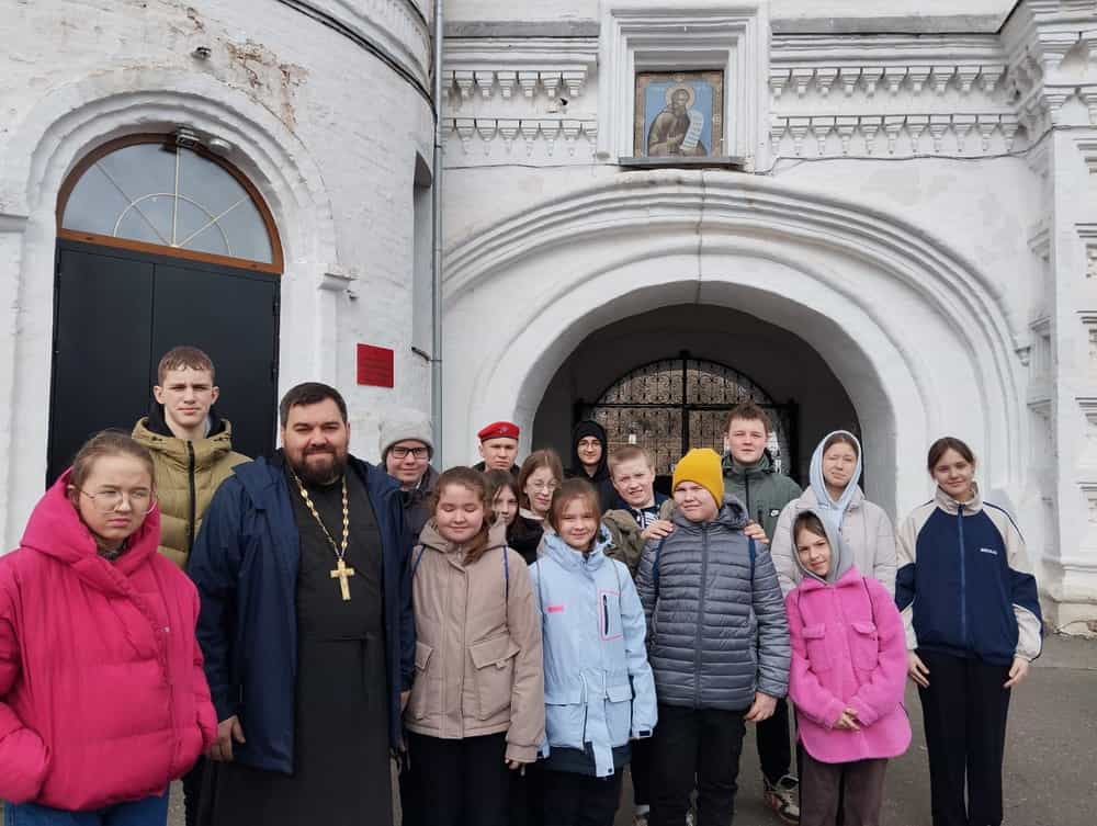 Знакомство со святынями