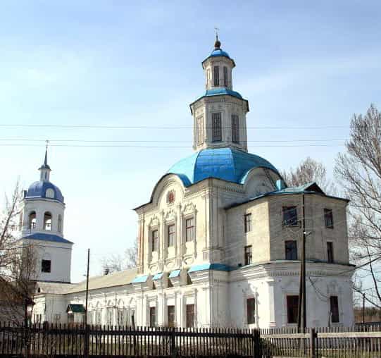 В церкви Рождества Богородицы поселка Нижнеивкино пребывают афонские иконы Пресвятой Богородицы