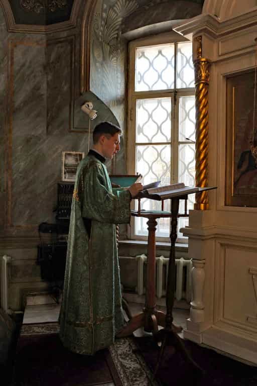 В праздник Входа Господня в Иерусалим митрополит Марк совершил Литургию в храме Иоанна Предтечи города Кирова