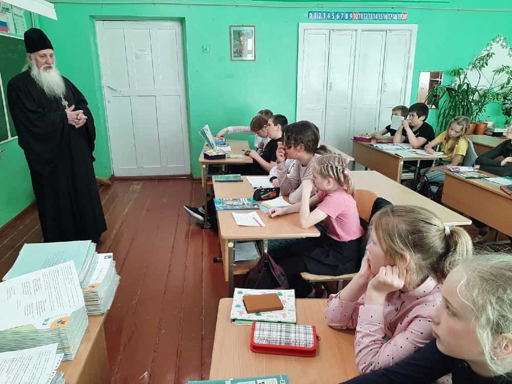 В начале апреля в Нижнеивкинском благочинии прошли XIV Благовещенские чтения