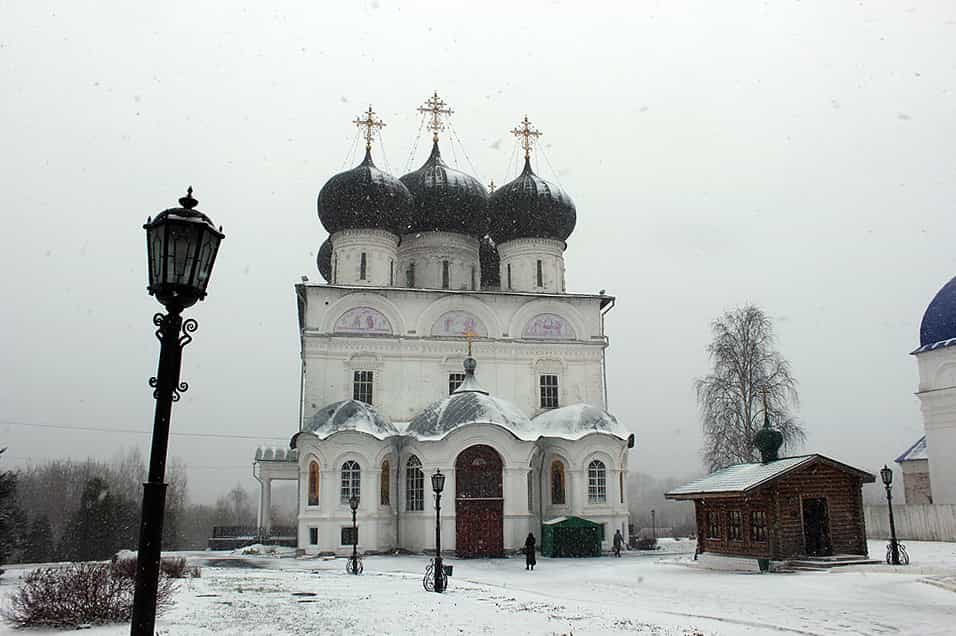 В праздник Вход Господень в Иерусалим митрополит Марк возглавил Литургию в Успенском кафедральном соборе