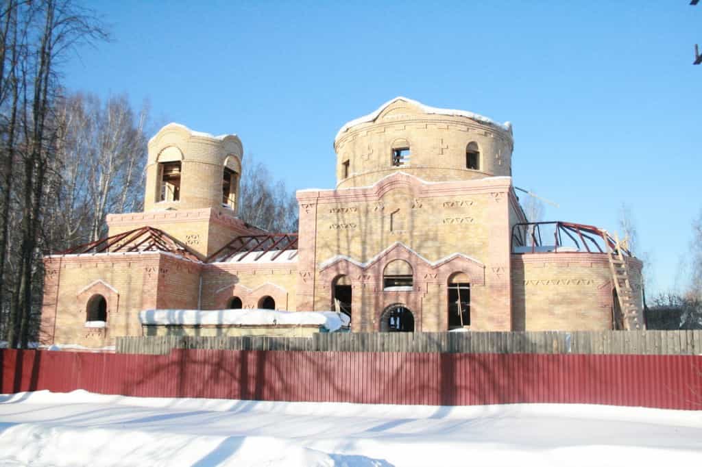 Митрополит Марк освятит крест и купол на храм святого великомученика Георгия Победоносца в поселке Юрья