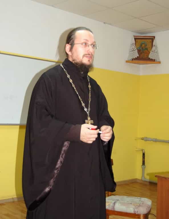 Информационная миссия: избран комплексный подход