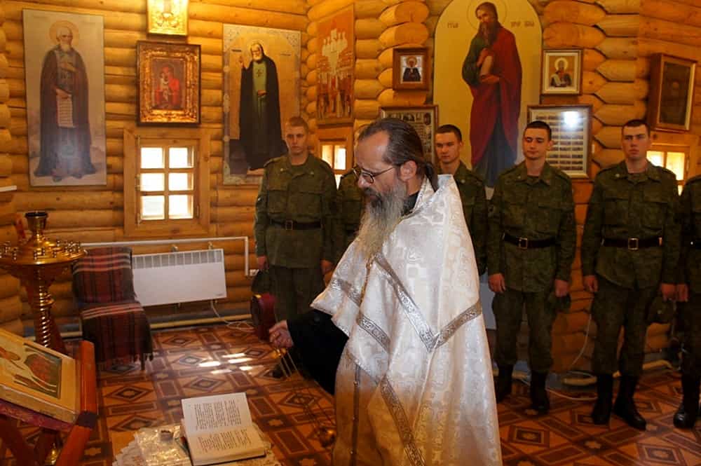 Военнослужащие Росгвардии почтили память погибших в Кабардино-Балкарии