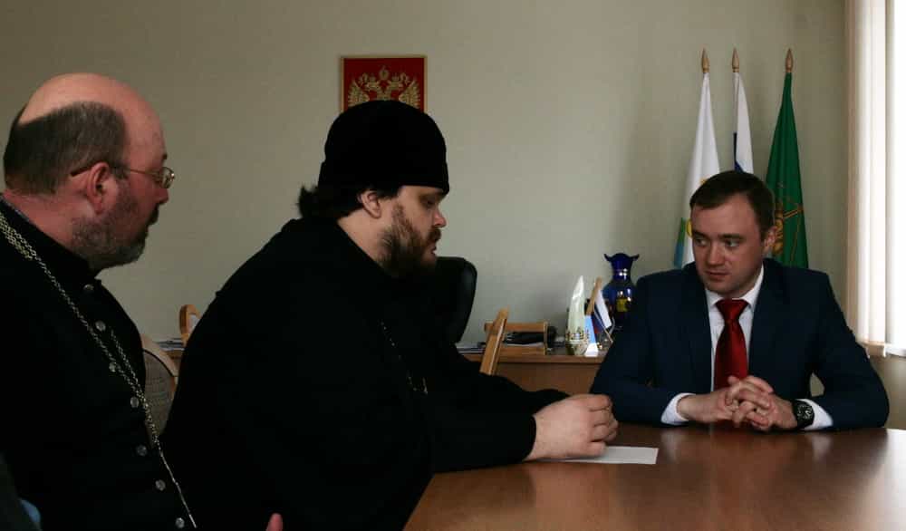 Состоялась рабочая встреча секретаря Вятской Епархии и главы Юрьянского района