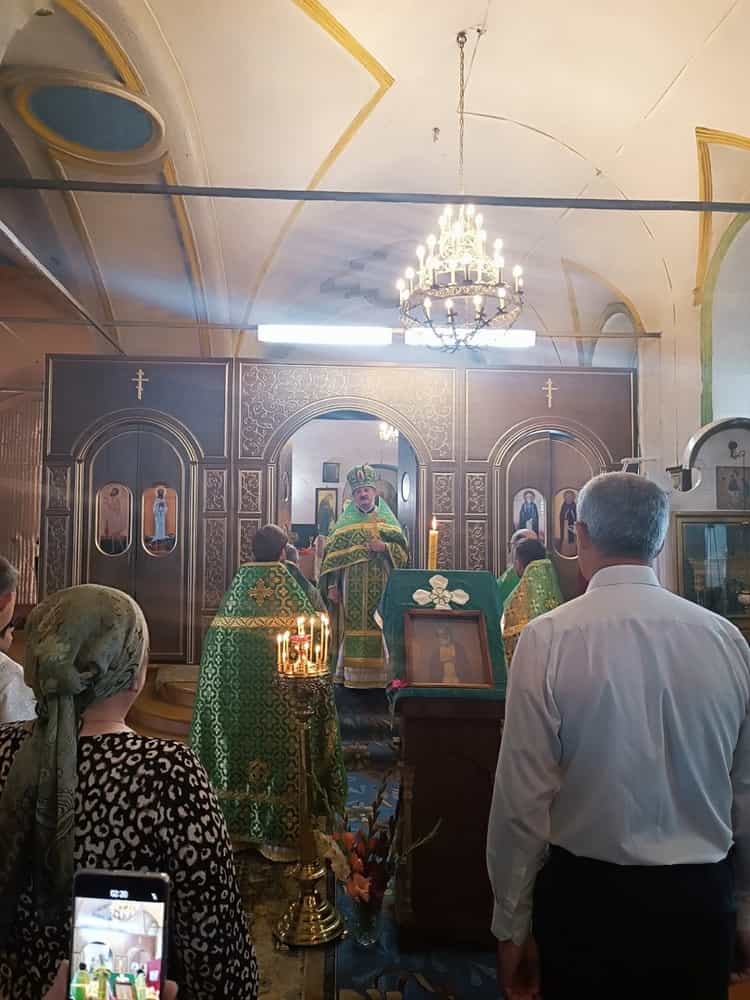 Праздничное богослужение в Троицкой церкви села Пищалье