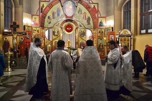 На приходах Вятской Епархии встретили праздник Сретения Господня