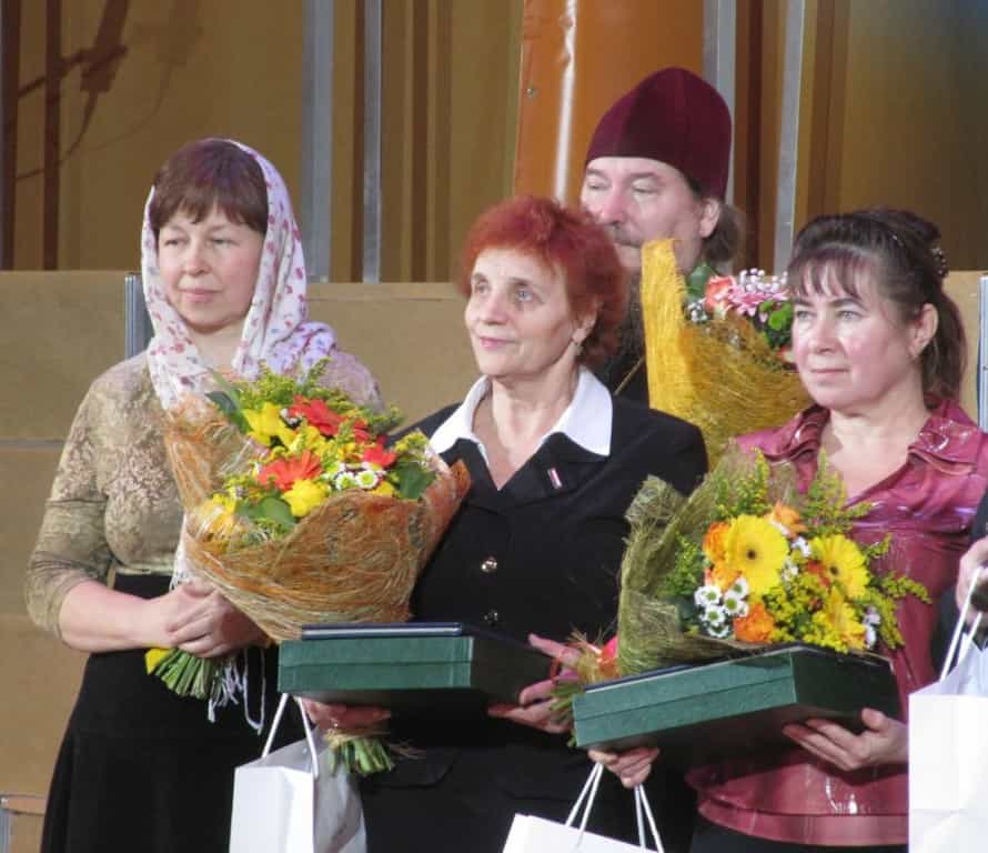 Награду «За нравственный подвиг учителя» получила педагог из Кирова