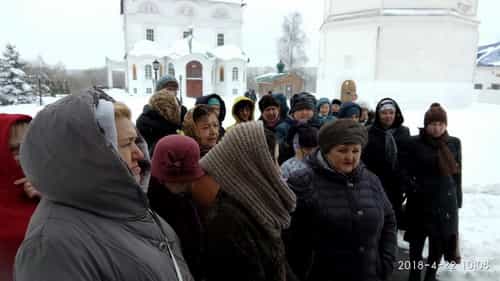 В праздник Жен-Мироносиц состоялась паломническая поездка по храмам Вятки