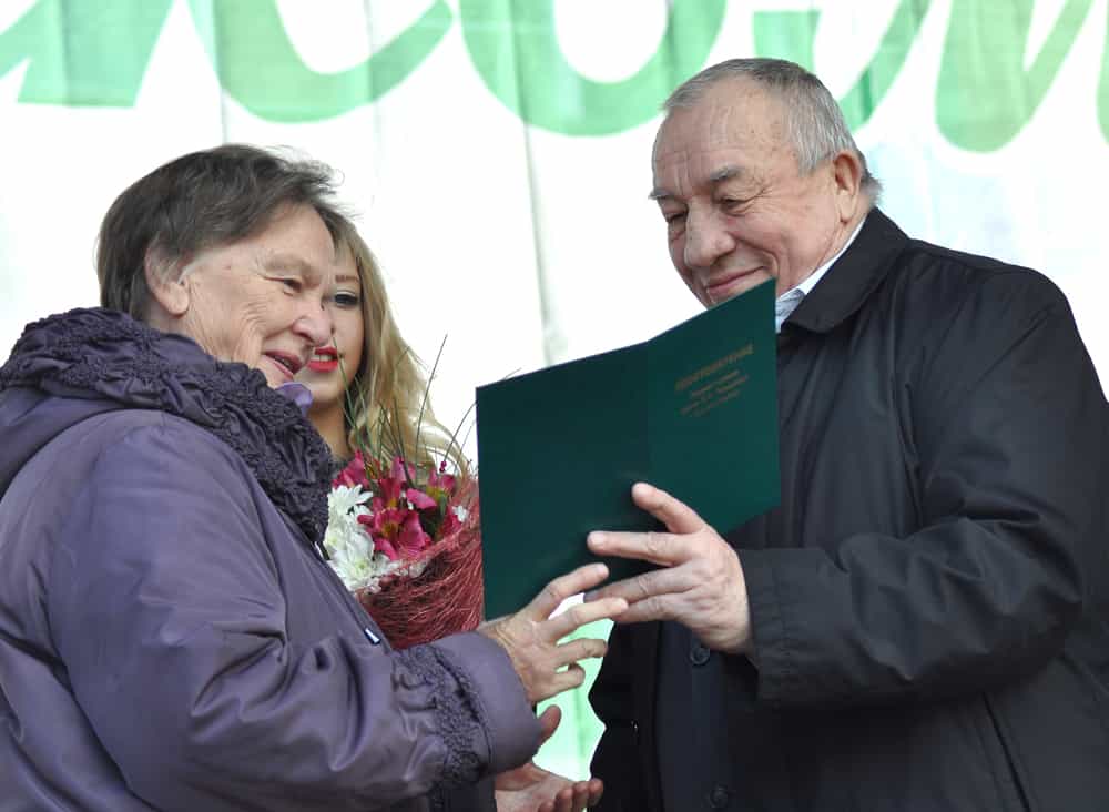 Архивариус прихода Всехсвятского храма г. Кирово-Чепецка удостоена звания Лауреата городской премии имени Я.Ф.Терещенко