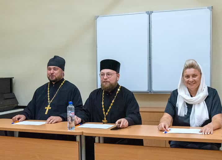 Состоялись вступительные испытания по образовательной программе «Певчий церковного хора»