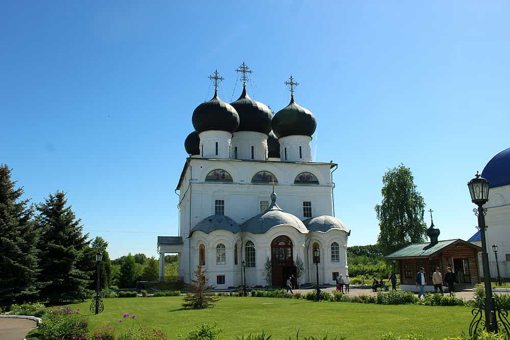 Церковь празднует день Святого Духа