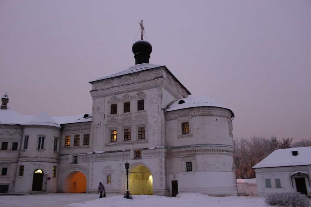 Престольный праздник Никольского надвратного храма Трифонова монастыря