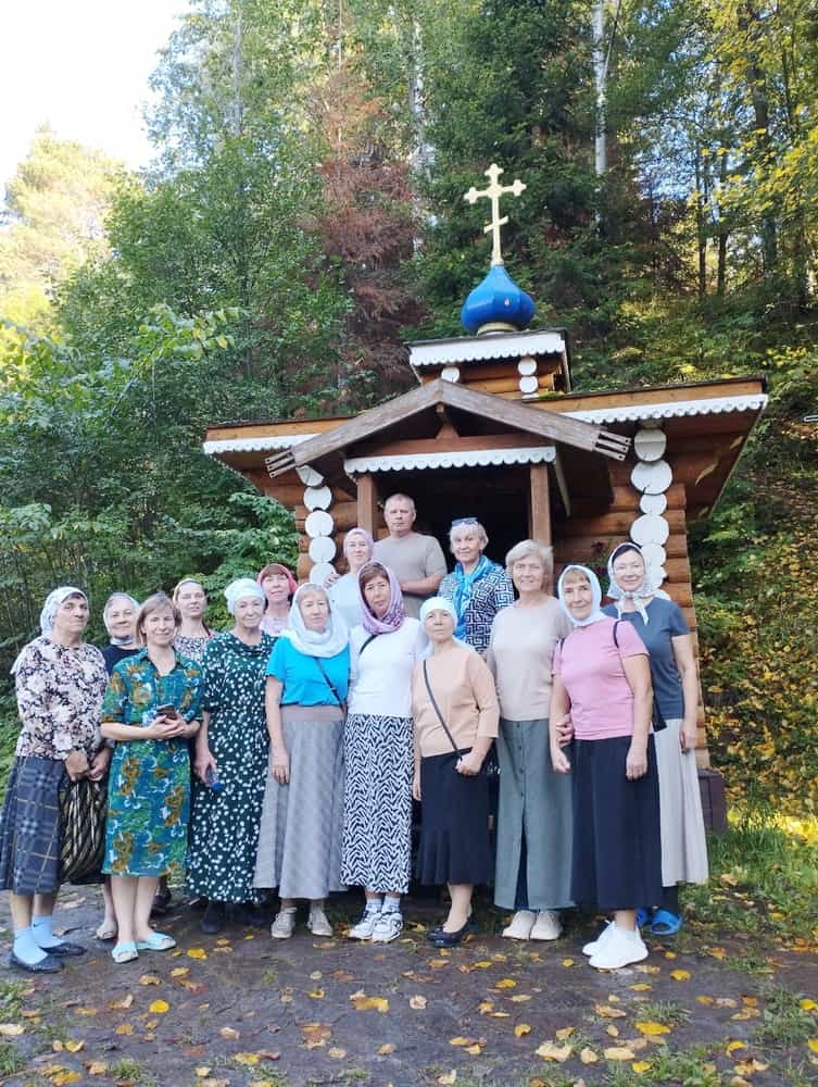 Вятские паломники поклонились пермским святыням