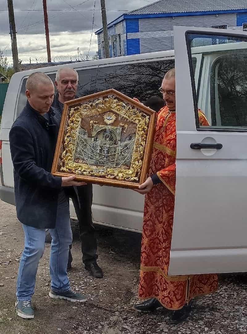 Приглашаем помолиться и приложиться к святыне