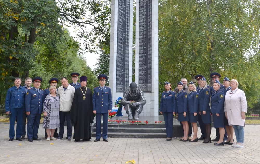 В память о мужестве и отваге погибших сотрудников службы исполнения наказаний