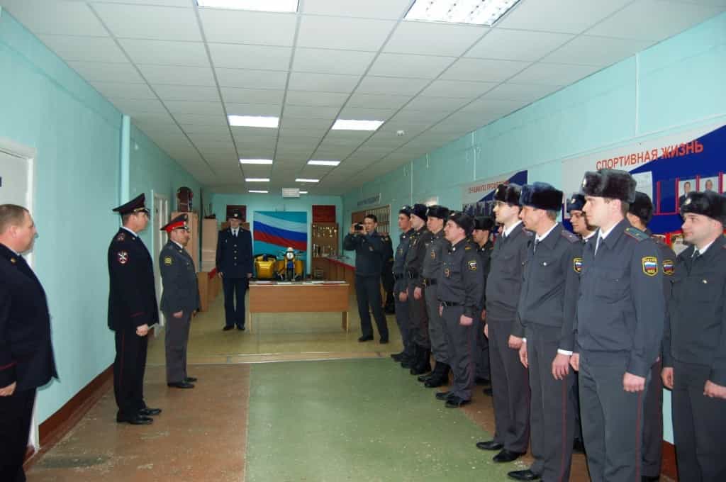Сотрудники ППС, принявшие присягу, получили благословение священника