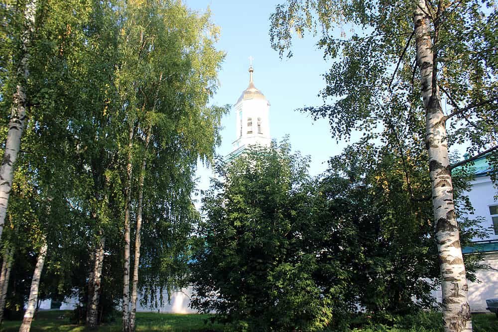 Торжественное богослужение в праздник Преображения Господня в Преображенском женском монастыре города Кирова