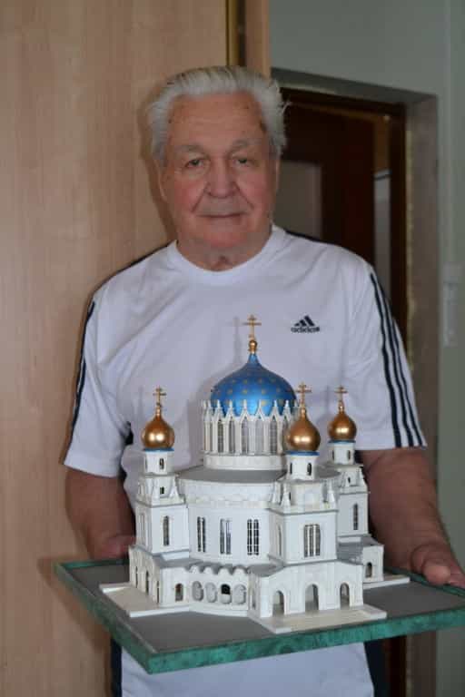 Минувшее проходит предо мной