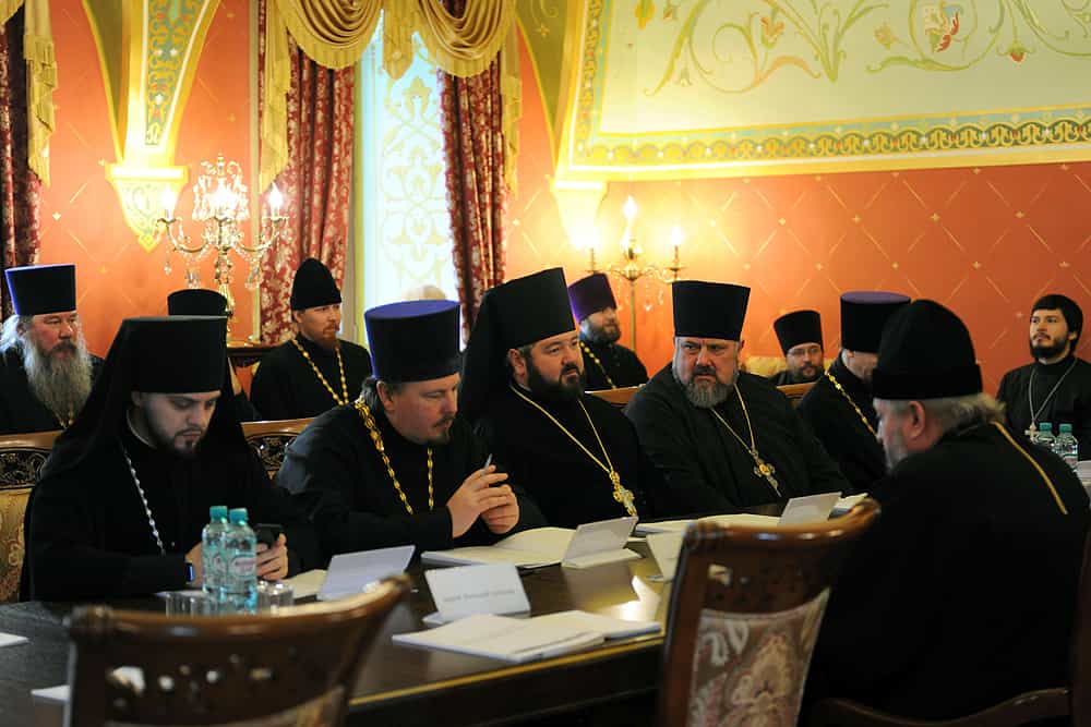 Состоялось заседание Архиерейского совета Вятской митрополии