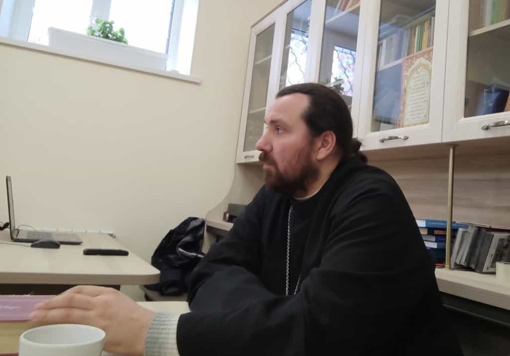 При приходе Храма в честь Сорока мучеников Севастийских оказывают помощь зависимым