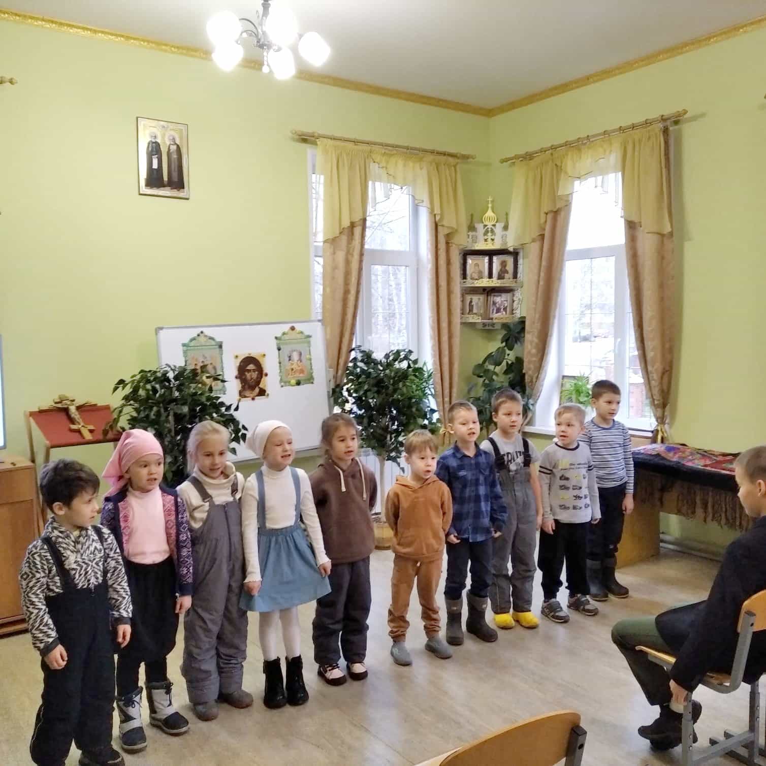 В воскресной школе Всехсвятского храма города Кирово-Чепецке состоялись праздники «День отца»