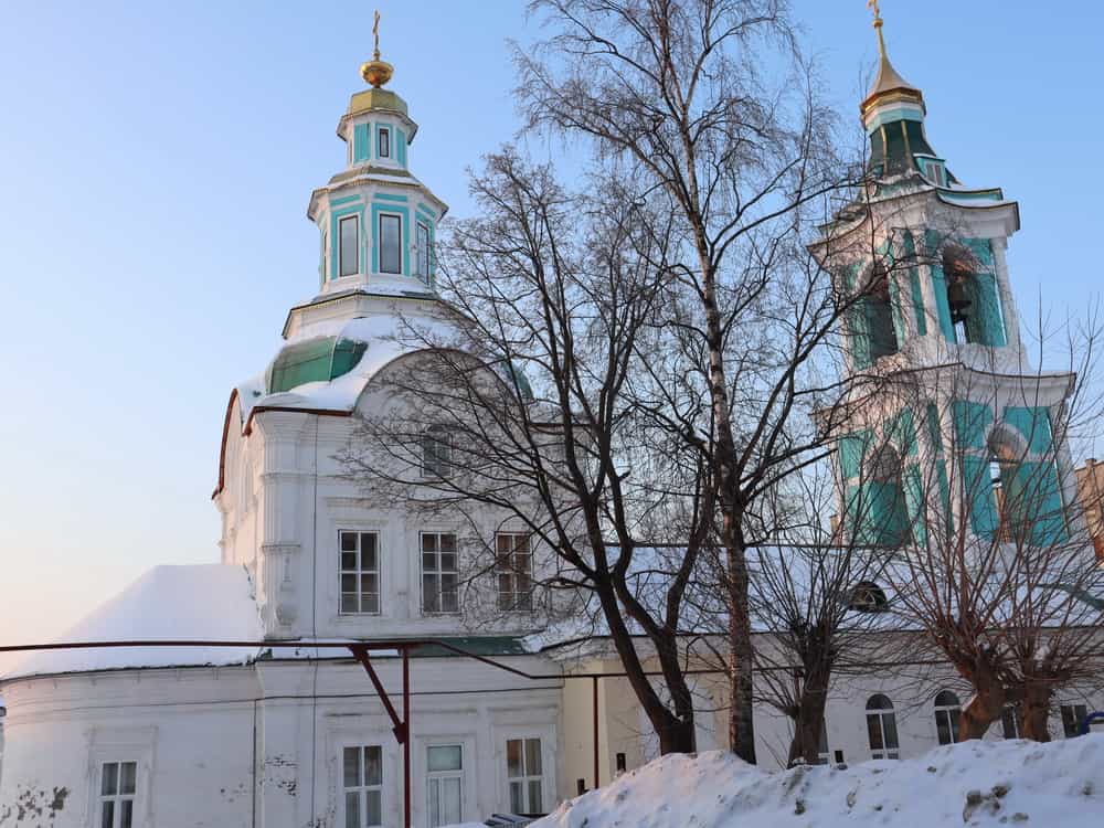 Воскресная Божественная литургия в Царево-Константиновской Знаменской церкви