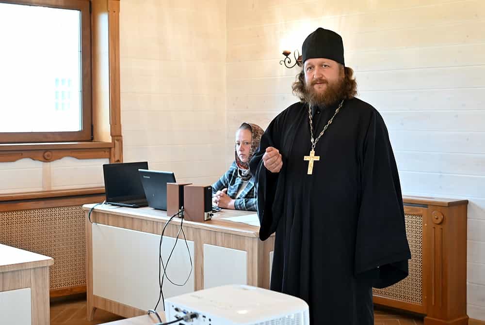 Совещание по взаимодействию приходов и общеобразовательных школ