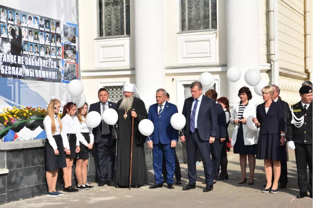 Митрополит Марк принял участие в мероприятиях, посвященных Дню солидарности в борьбе с терроризмом и памяти жертв теракта в Беслане