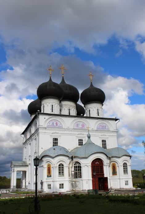 Паломническая служба Успенского кафедрального собора приглашает на обзорную экскурсию по Трифонову монастырю