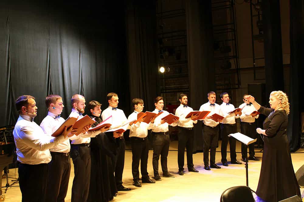 Состоится выступление мужского хора Анести с новой программой «Времена года на Вятской земле!»