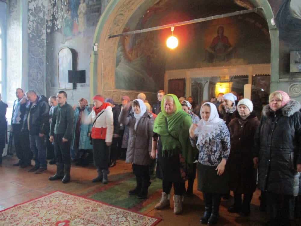 Рождество Христово в Троицком храме села Истобенск