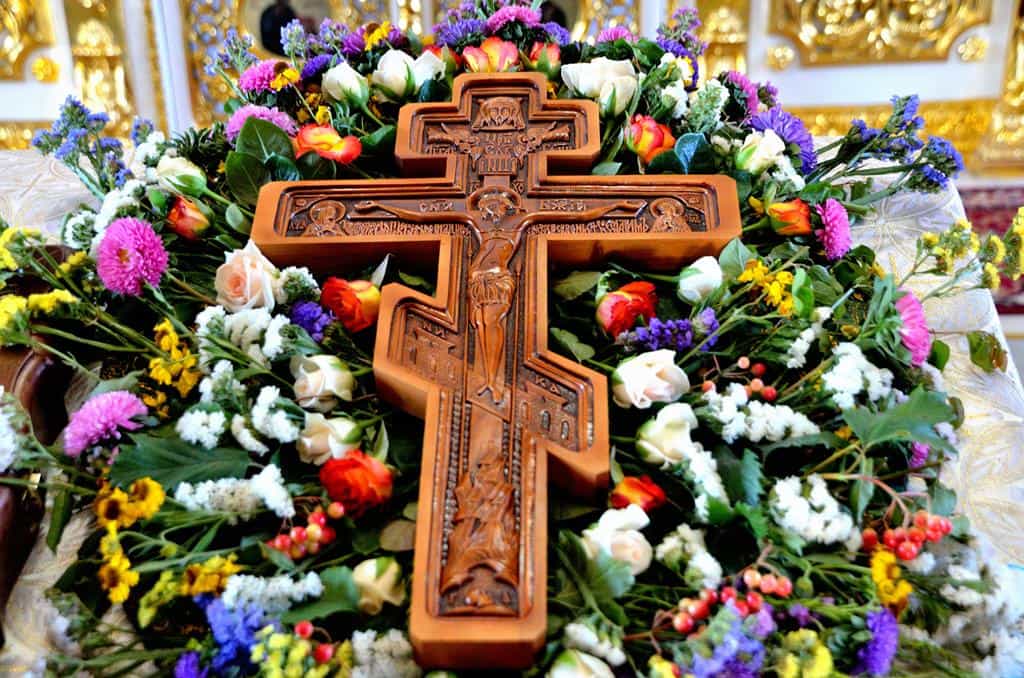 14 августа – происхождение (изнесение) Честных Древ Животворящего Креста Господня