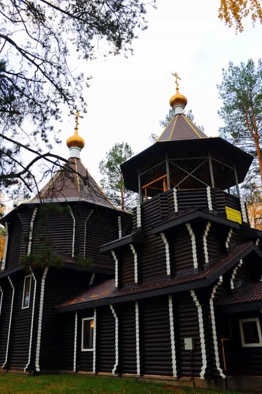 Митрополит Марк совершил чин великого освящения храма Великомученика Георгия Победоносца поселка Мирный