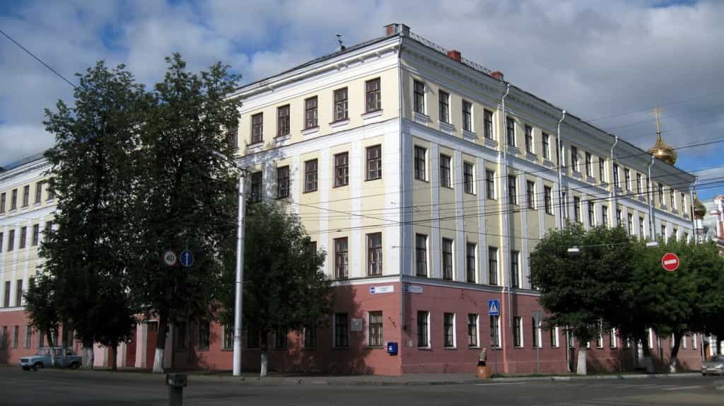 Вятская православная гимназия отметила 20-летний юбилей