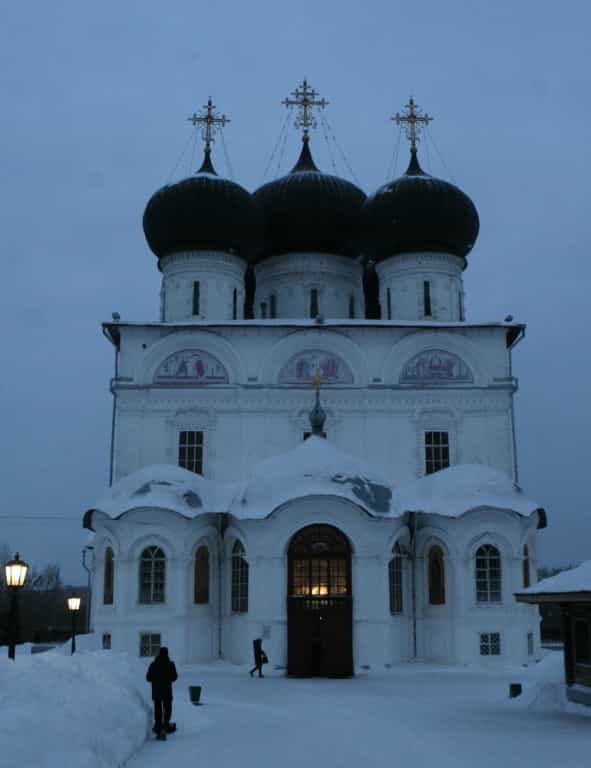 Митрополит Марк возглавил Всенощное бдение накануне праздника Сретение Господне